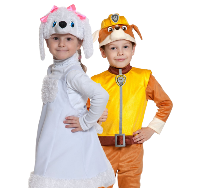 Дети в костюмах